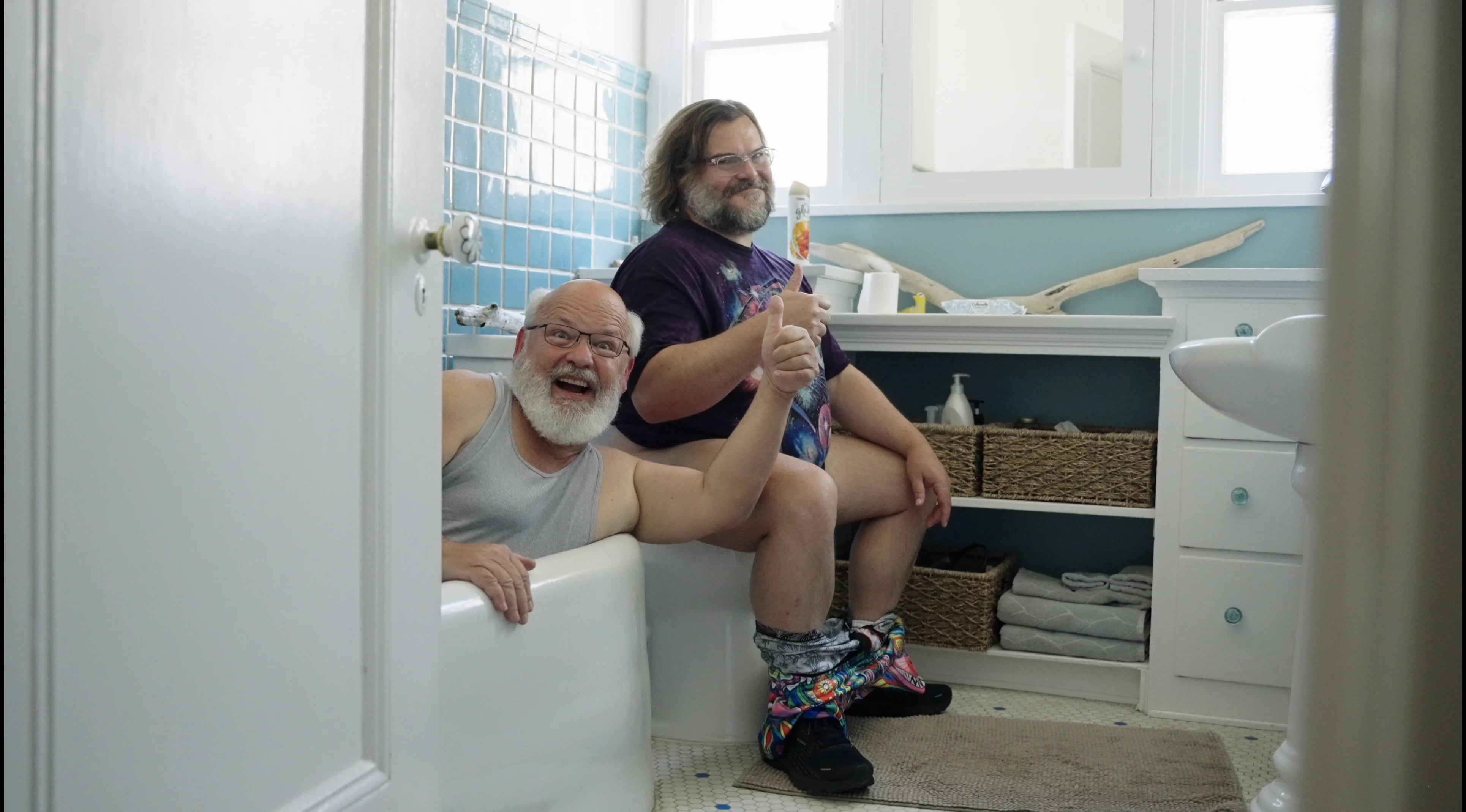 Jack Black and Kyle Gass in Bathtub with thumbs up